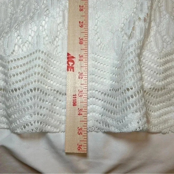 2/$30 J. Taylor Size 12 Cream Halter Top Lace Dress Wedding Formal Party - Picture 12 of 14